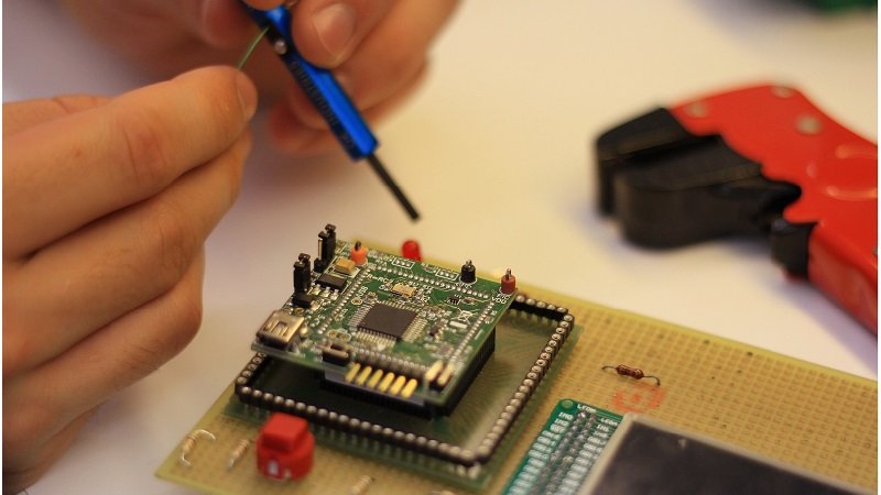 單片機(jī)開(kāi)發(fā)